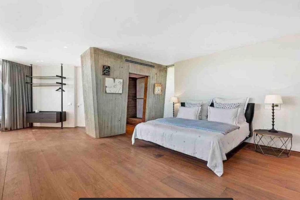Home, Is A True Oasis. Villa Cape Town