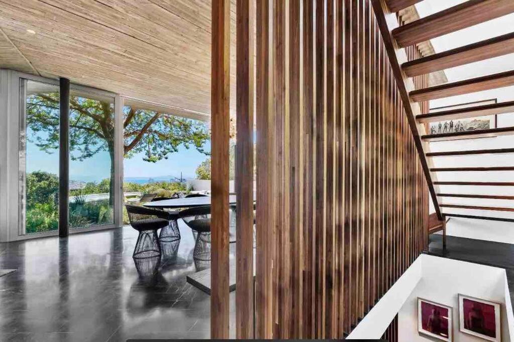 Home, Is A True Oasis. Villa